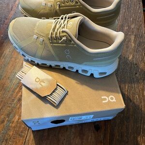 On Cloud Sneakers in Light Green